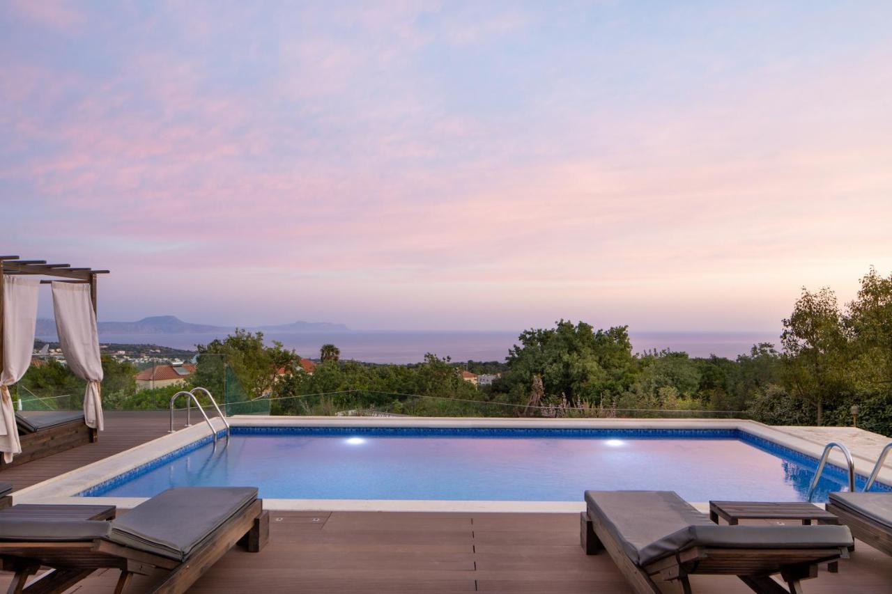 Stoneville Villa