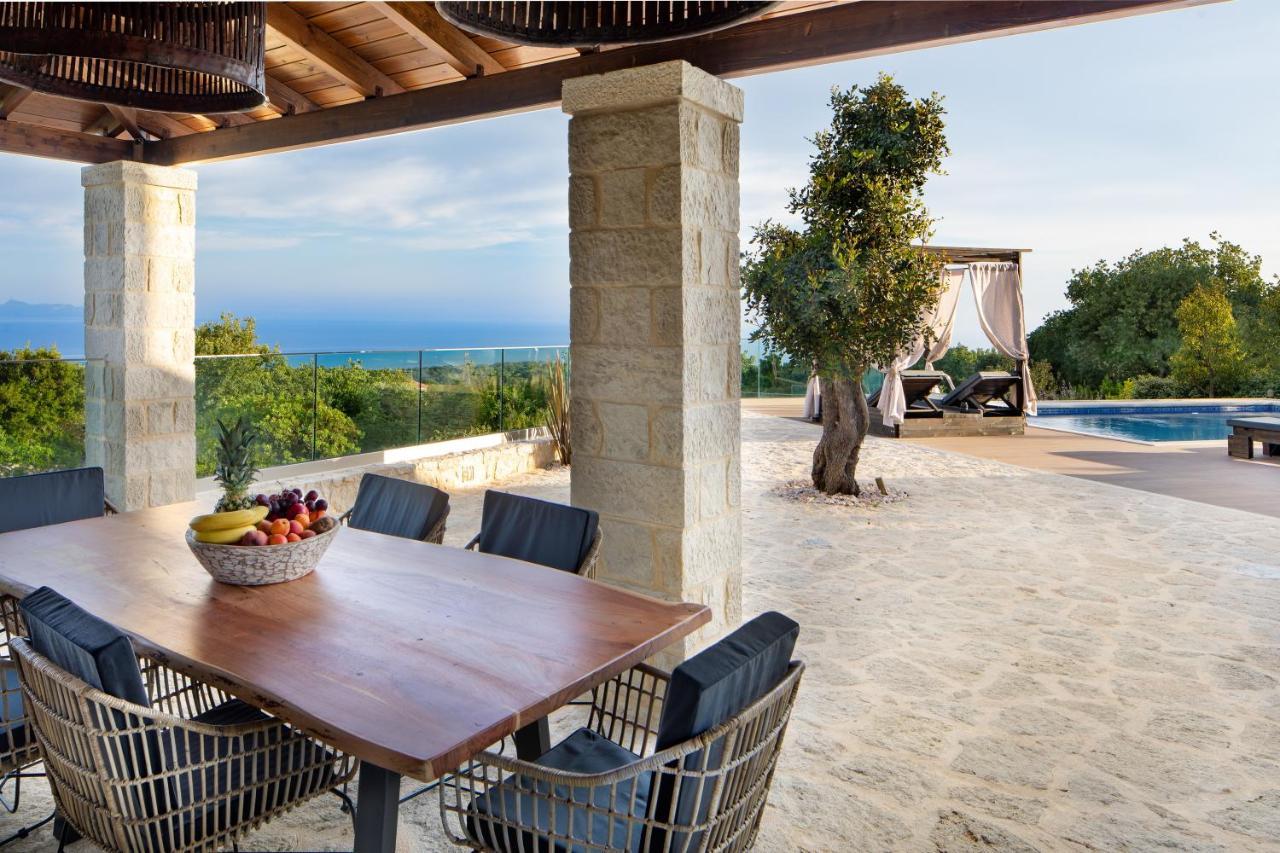 Stoneville Villa *