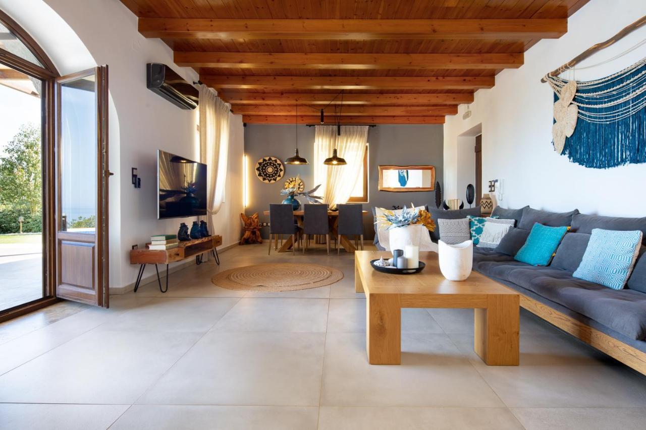 Stoneville Villa